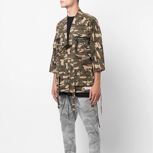 Mostly Heard Rarely Seen camouflage-print utility jacket XL lightly worn